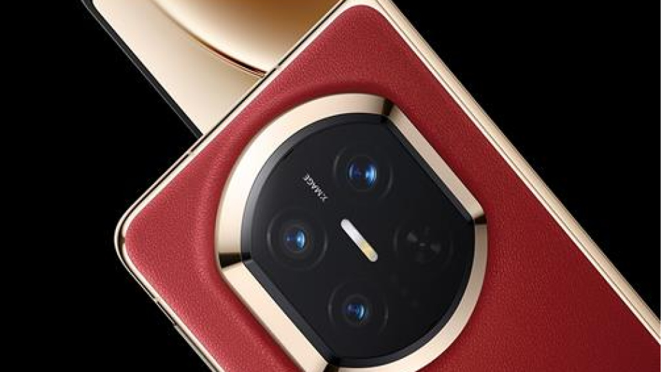 Mate X7'yi Türkiye'de ön satışa çıktı