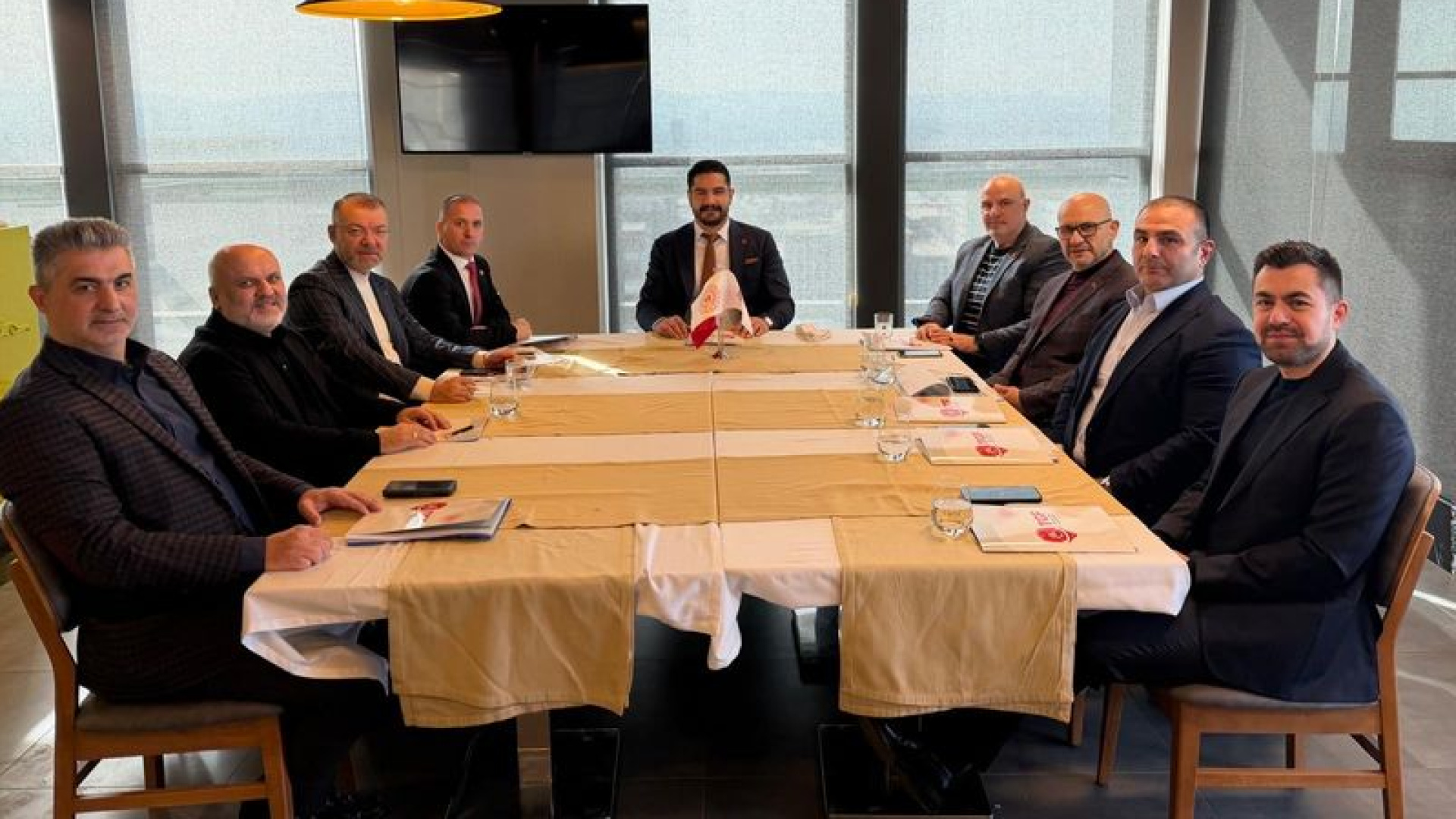 Türkiye Güreş Federasyonu Yönetim Kurulu Ankara'da Toplandı, 2026 Hedefleri Belirlendi