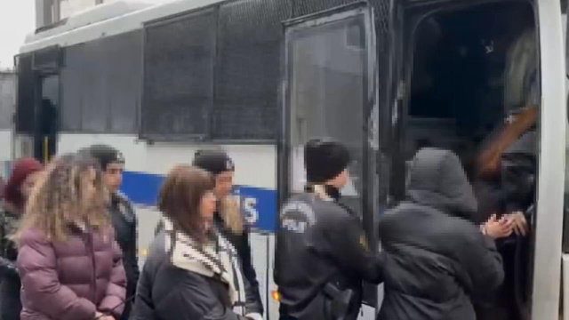 Onlyfans'a içerik üreten 17 kişi tutuklandı