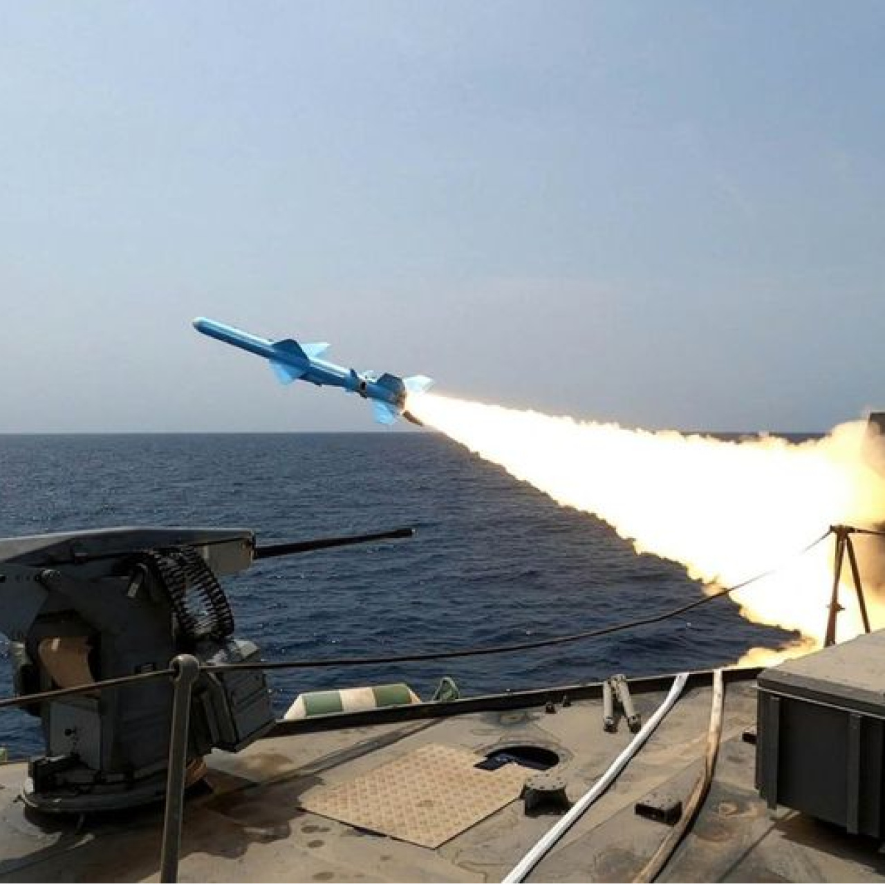 İran, Hürmüz'de tatbikat başlattı