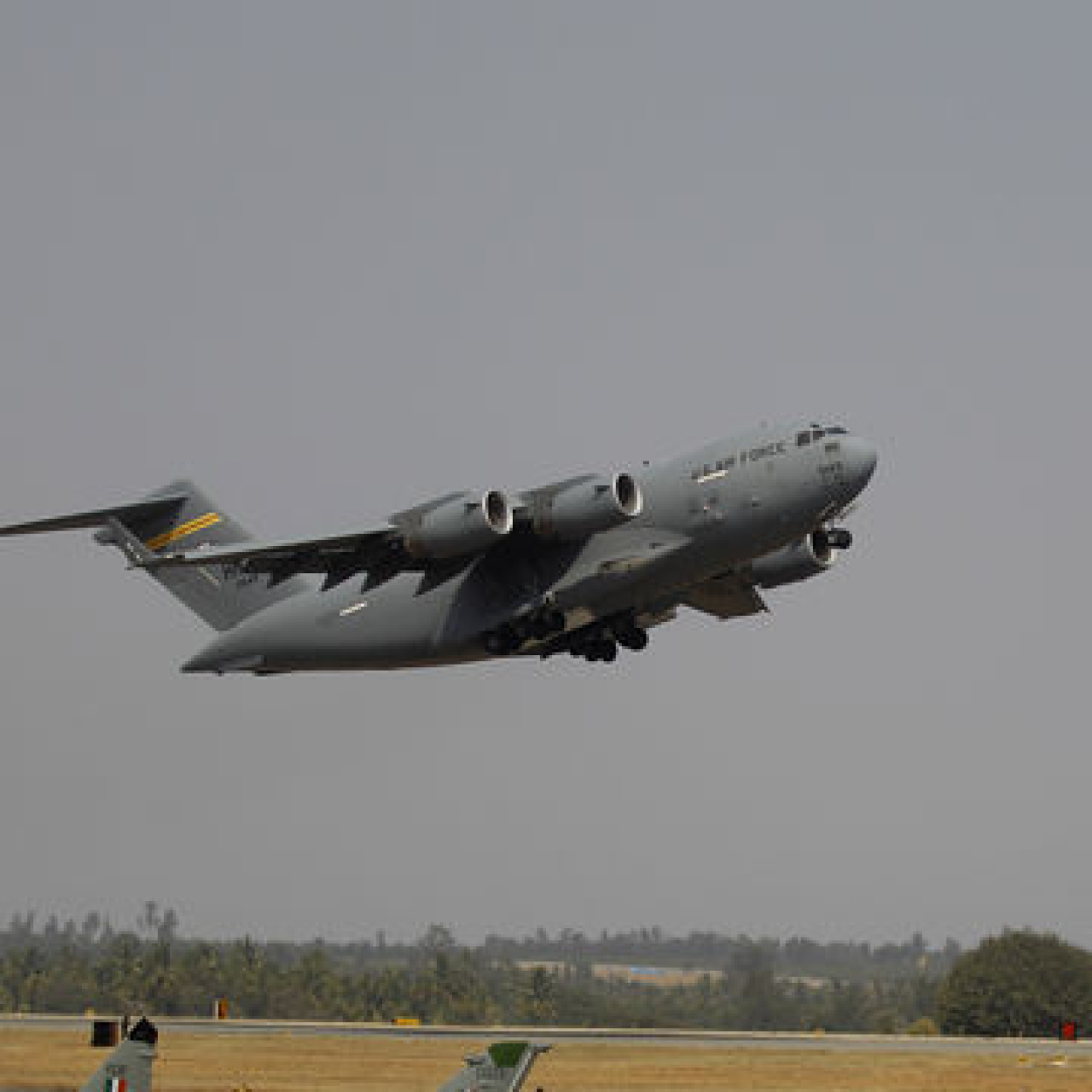 ABD'den bölgeye yoğun kargo sevkiyatı