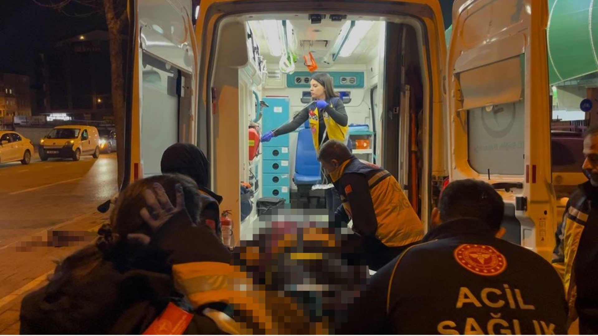 Refüje Çarpan Motosiklet Çifti, Acı Kazada Hayatını Kaybetti