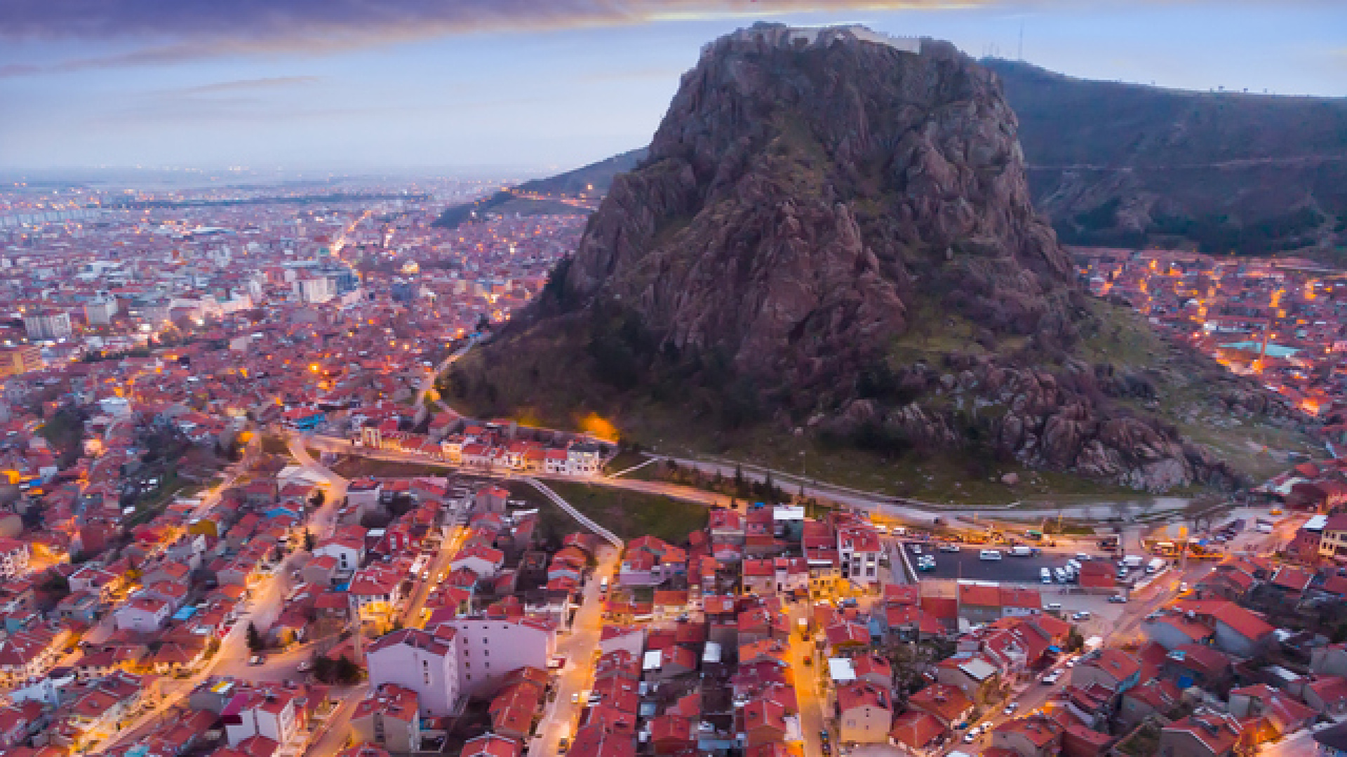 Afyonkarahisar'ın neyi meşhur? Afyon'da ne yenir, ne alınır, neresi gezilir?