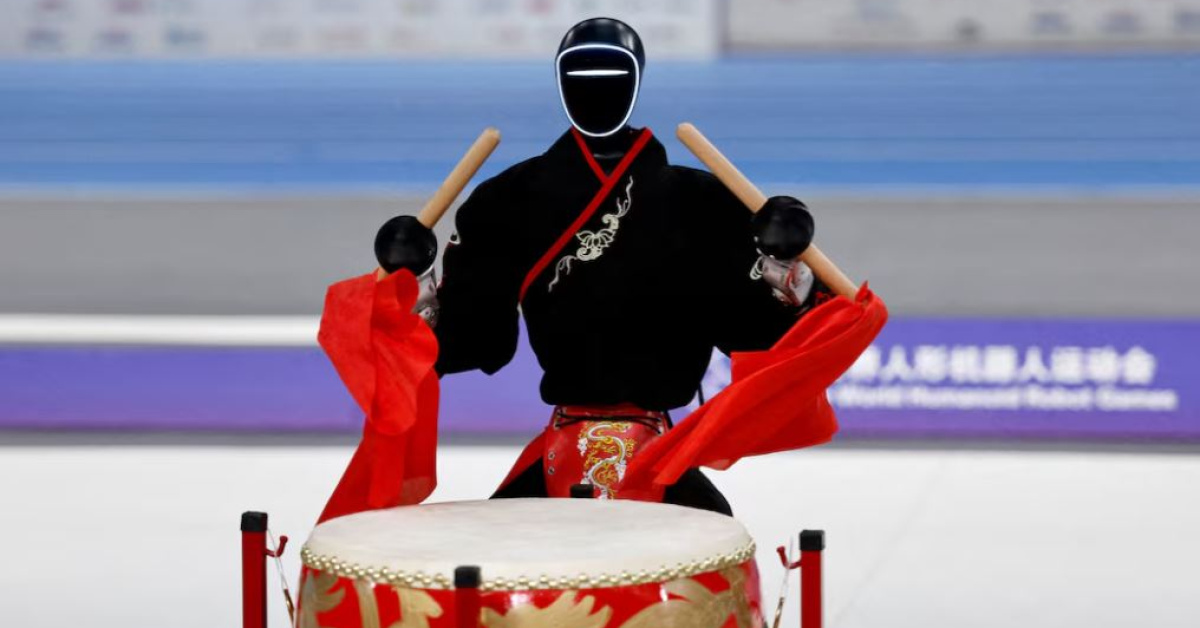 Çinli robotlardan Kung Fu şov!