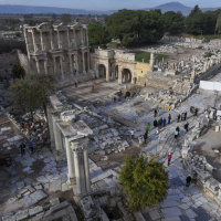 "Efes, otopark rantına kurban edilemeyecek kadar kıymetli"