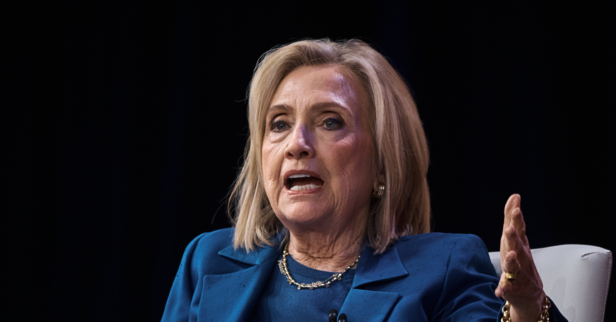 Hillary Clinton'dan Trump'a: Epstein belgelerini örtbas ediyor