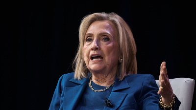 Hillary Clinton'dan Trump'a: Epstein belgelerini örtbas ediyor