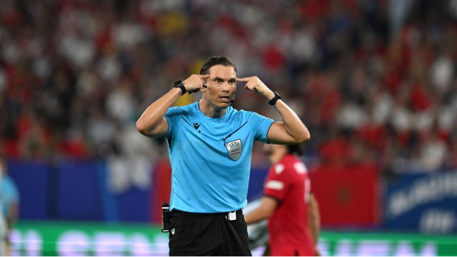 Fenerbahçe maçına İsviçreli hakem!