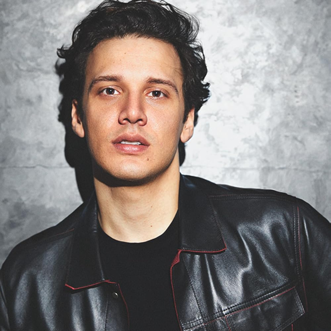 Edis hakkında yakalama kararı