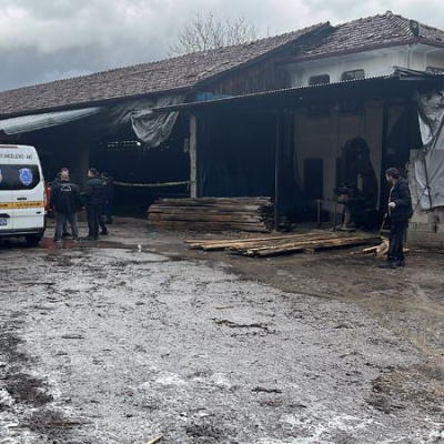 Biçme makinesine düşen işçi öldü