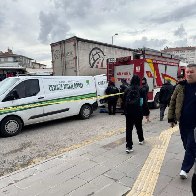 TIR'ın altında kalan kadın öldü