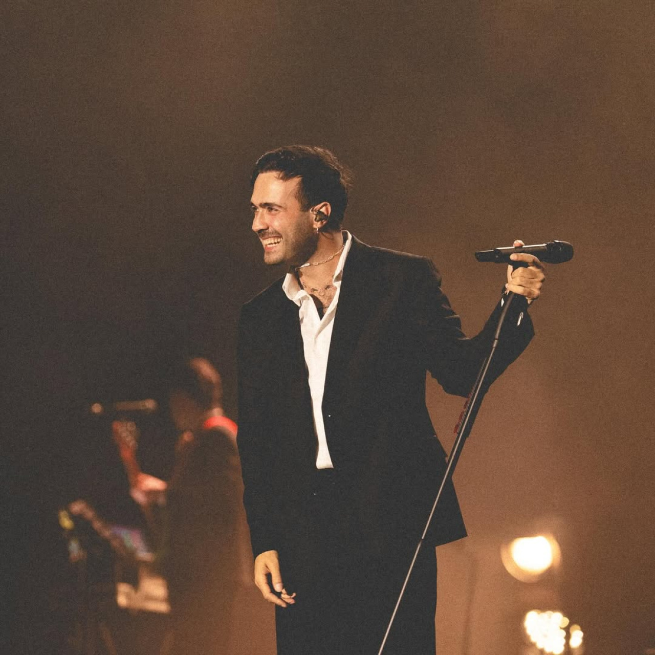 Konser geliri öğrencilere ayırdı