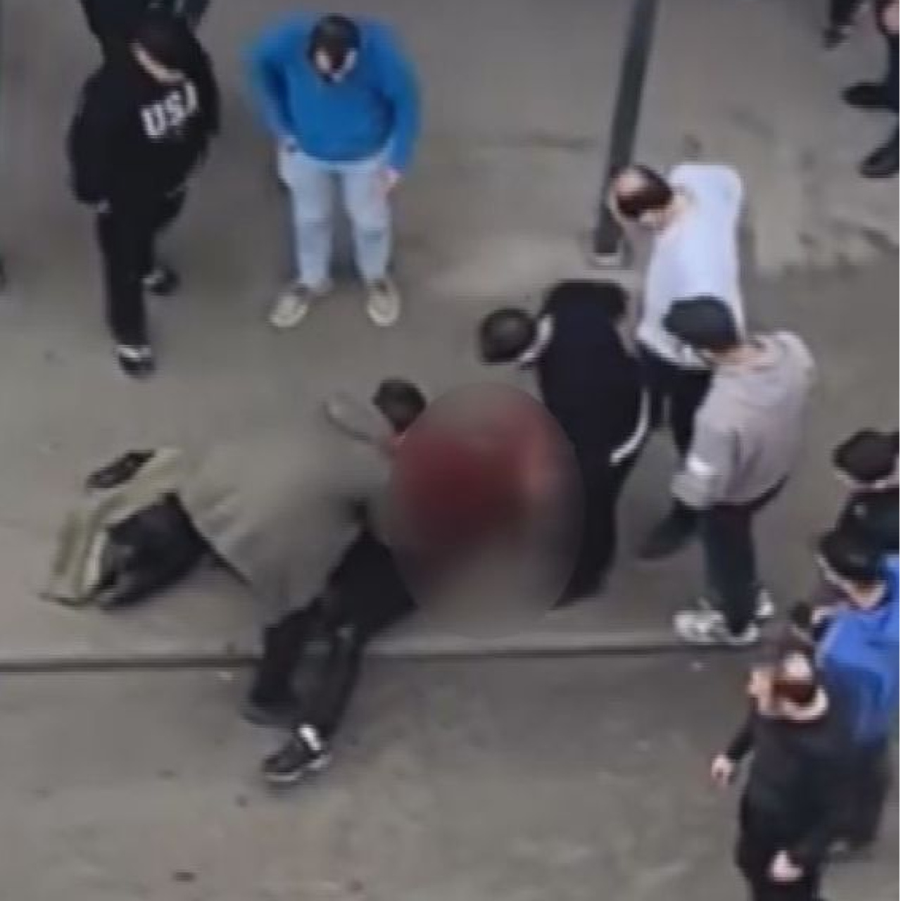 Avcılar'da bıçaklı kavga: 1 ağır yaralı