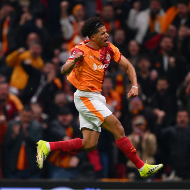 Sara, Şampiyonlar Ligi'ndeki ilk golünü attı!