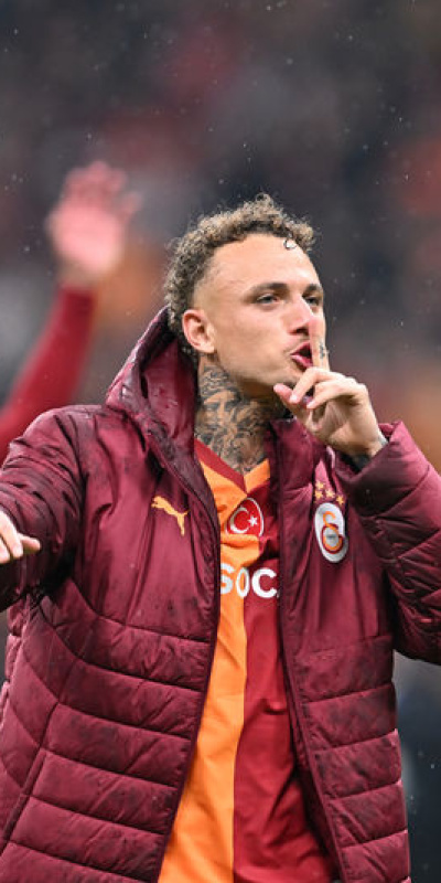 Tarihi zaferi taraftarla kutladılar!