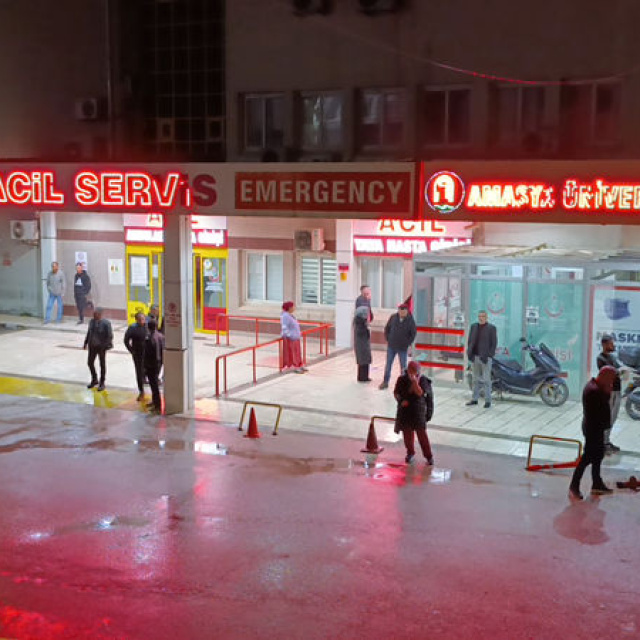 Mevlit yemeğinden 22 kişi zehirlendi