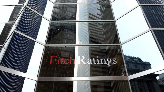 Fitch'ten ABD'de bütçe açığı uyarısı