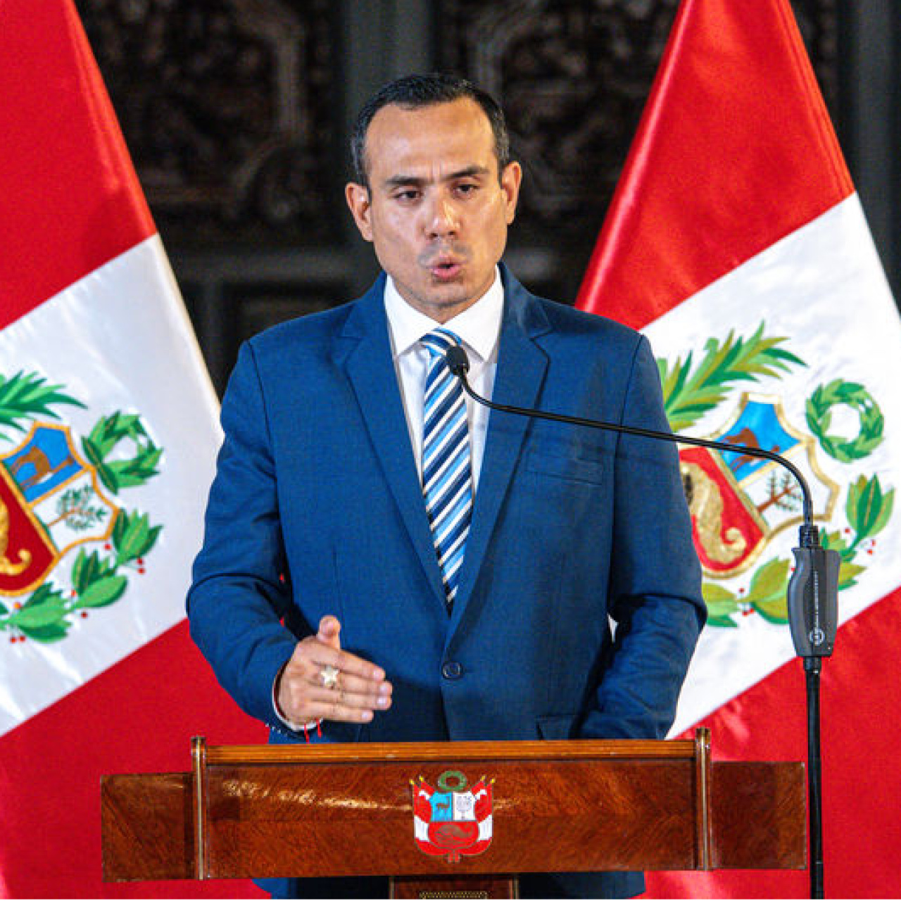 Peru'da geçici Devlet Başkanı Jeri görevden alındı