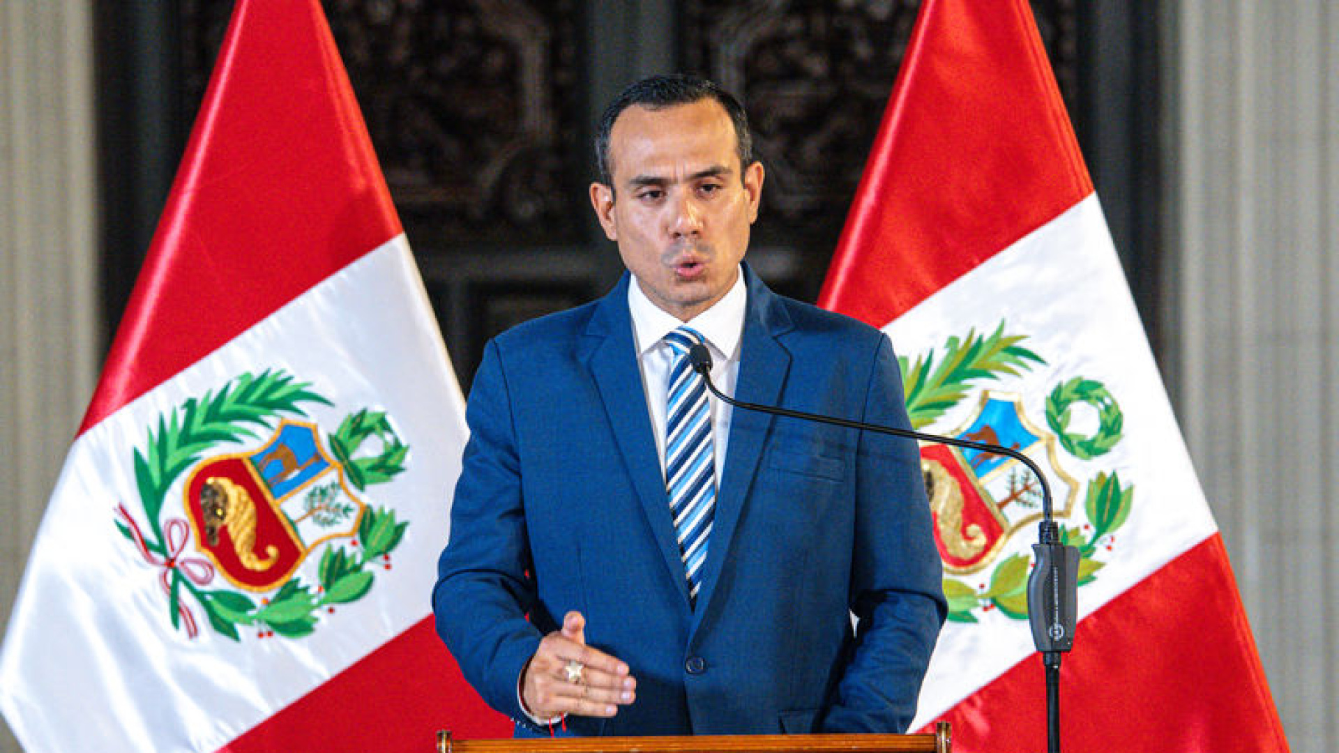 Peru'da geçici Devlet Başkanı Jeri görevden alındı | Dış Haberler