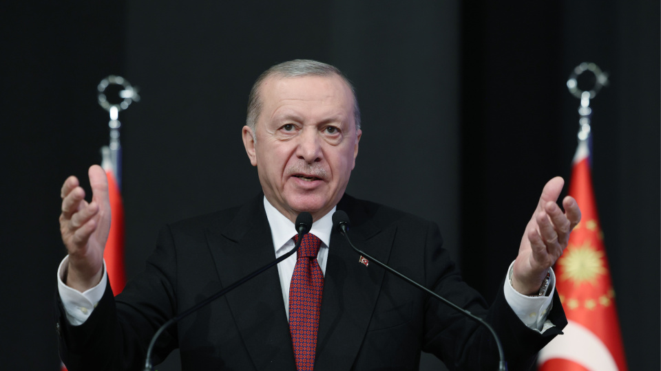  İran'da anlaşmazlık herkese kaybettirir