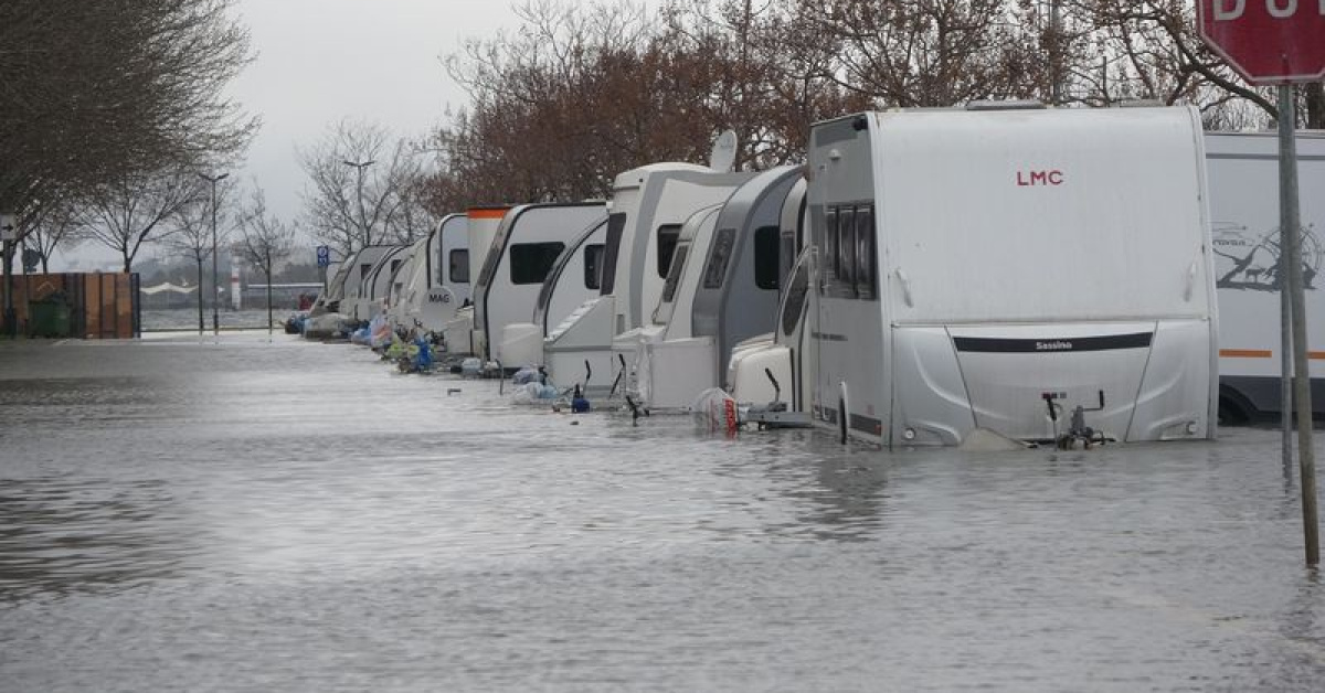 Kocaeli'de Karavanlar Sular Altında! - Son Dakika Haberleri