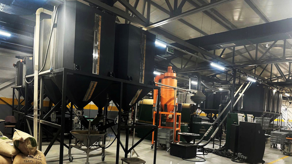 3 yılda 100 milyon dolar yatırımla bin mağazayı hedefliyor