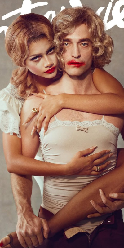 Kadın kılığına girdi