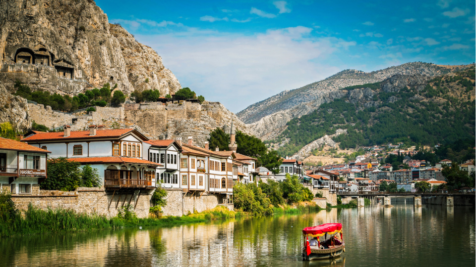 Amasya'nın neyi meşhur?