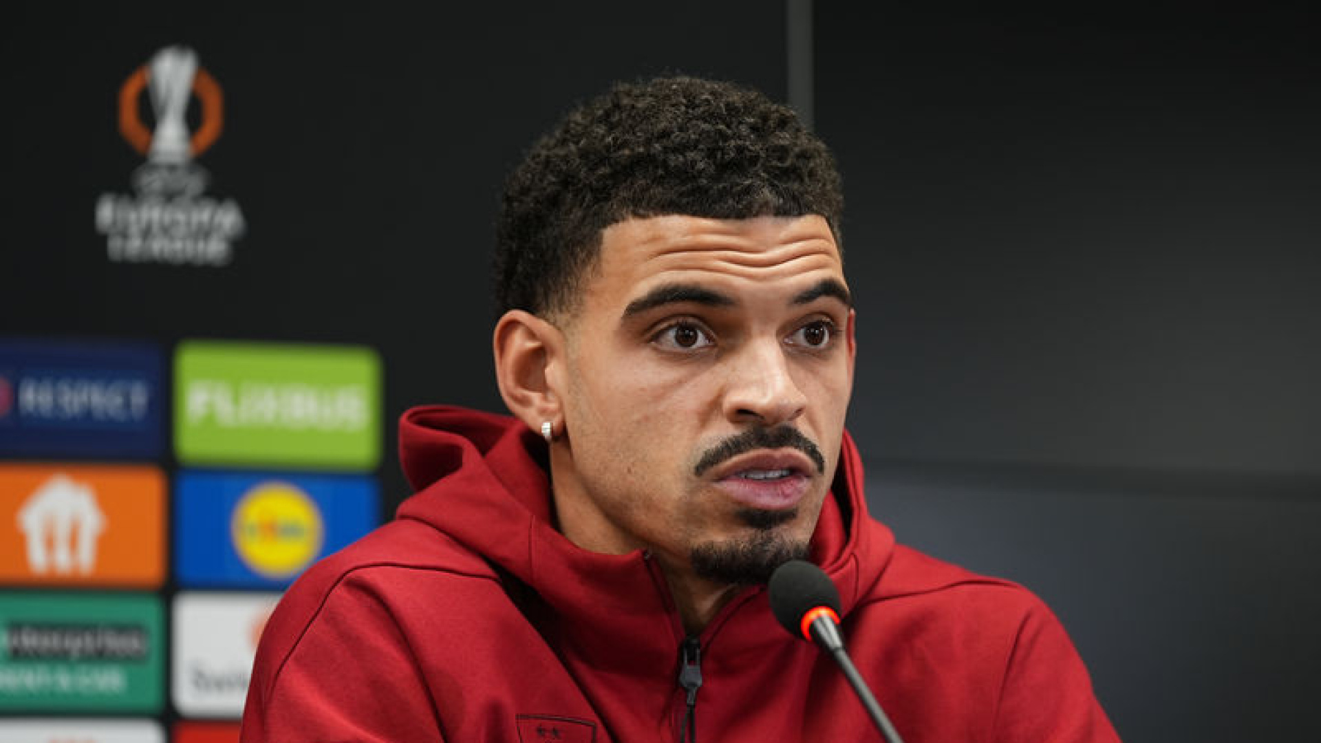 Gibbs-White: Fenerbahçe'ye Karşı Yarın Ne Yapacağımızı Biliyoruz