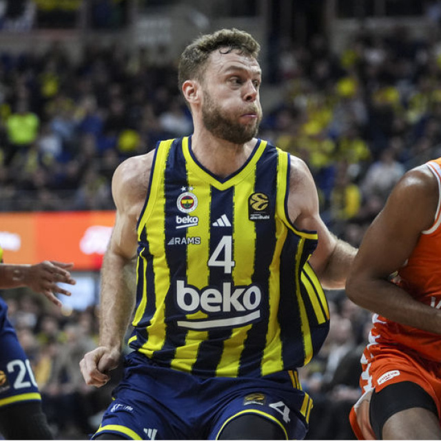 F.Bahçe Beko'da Nicolo Melli ameliyat edildi!