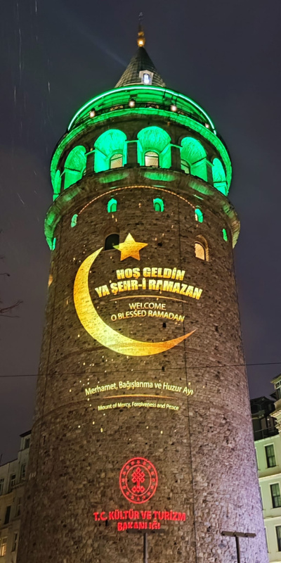 Galata Kulesi'nde Ramazan ışığı