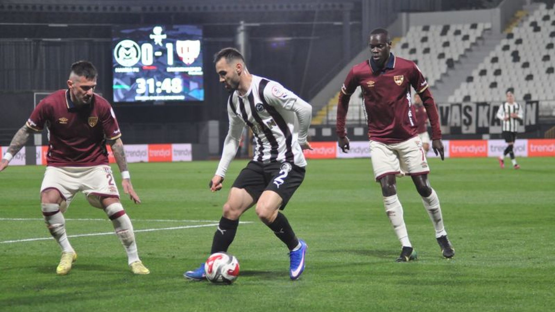Manisa FK, Bandırmaspor'u Geriden Gelerek 3-2 Mağlup Etti