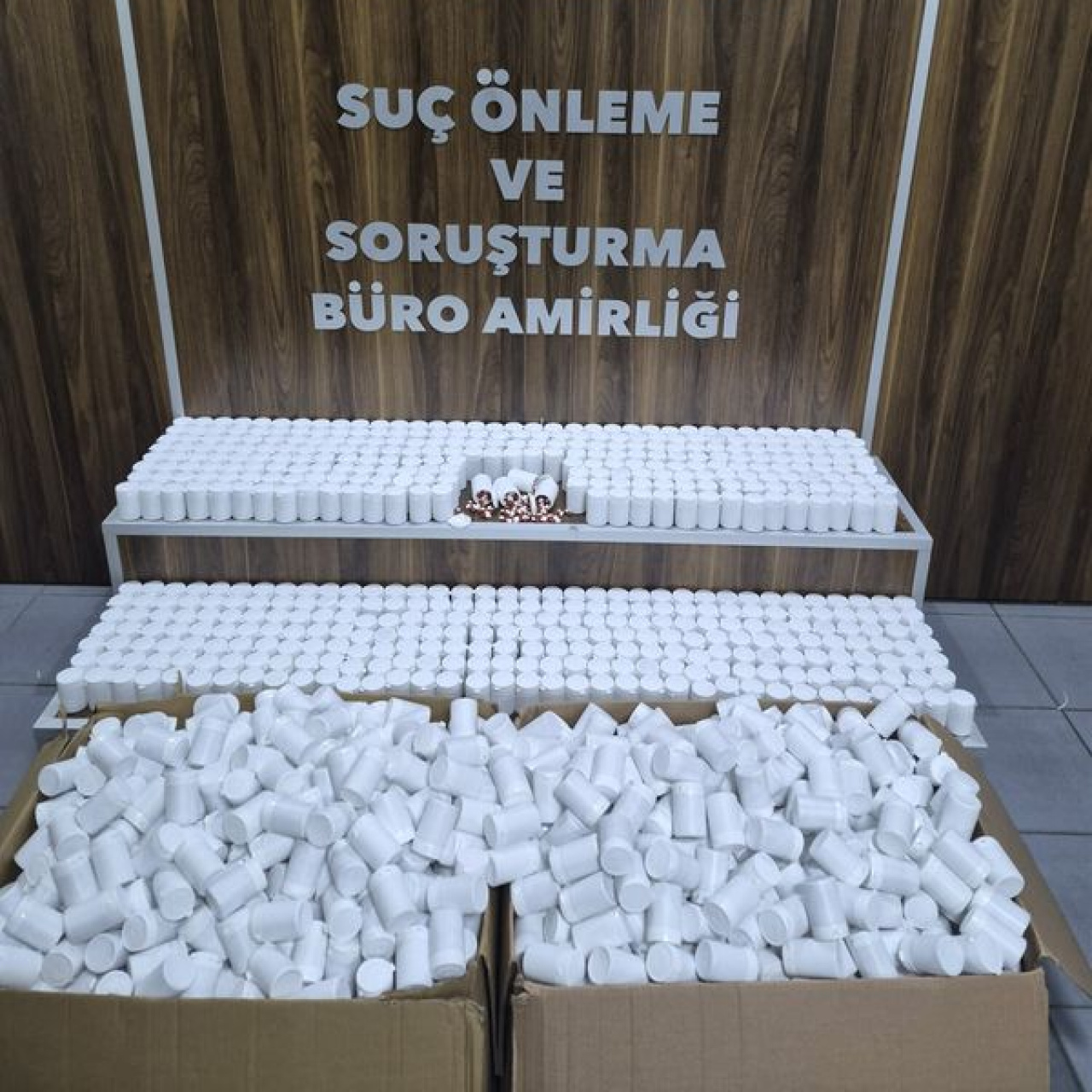 105 bin 270 sentetik ecza ele geçirildi: 7 gözaltı