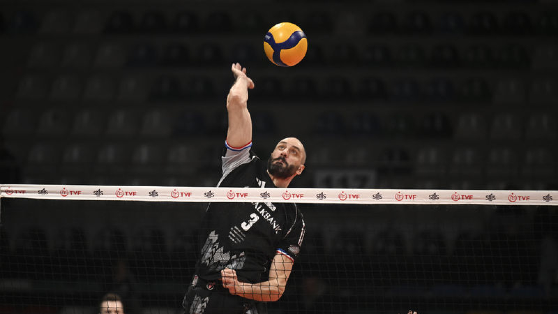 Halkbank, Şampiyonlar Ligi'ne Veda Etti: Knack Roeselare'ye 3-1 Mağlup Oldu