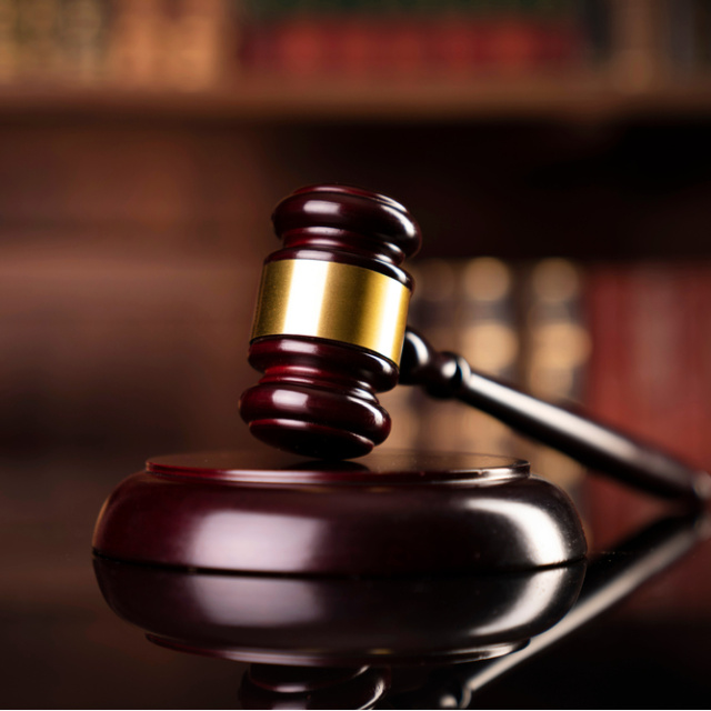 Ticaret mahkemeleri tek bir binada toplanacak