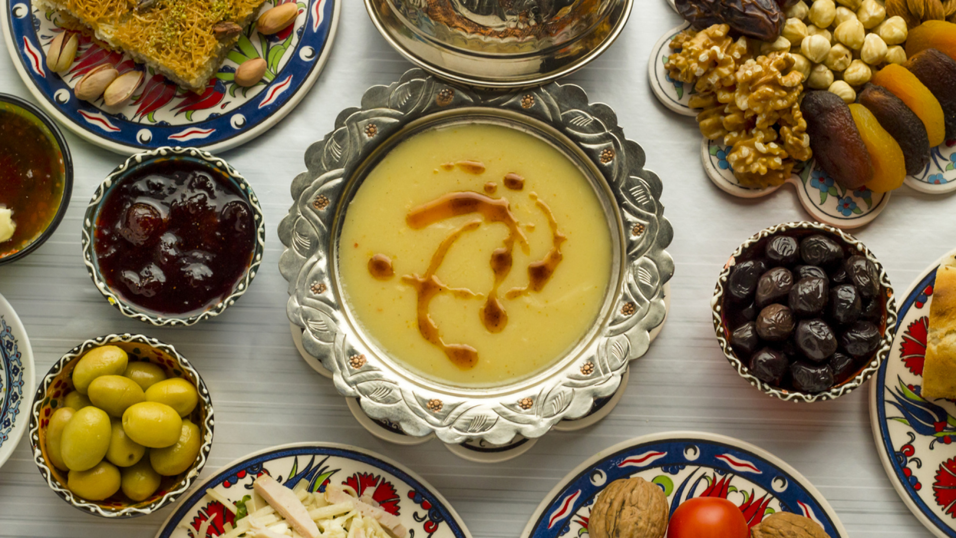 İFTAR DUASI OKUNUŞU VE ANLAMI (Arapça Türkçe): İftarda okunacak dualar neler, oruç açarken hangi sureler okunur? İşte iftarda okunacak dualar ve anlamları