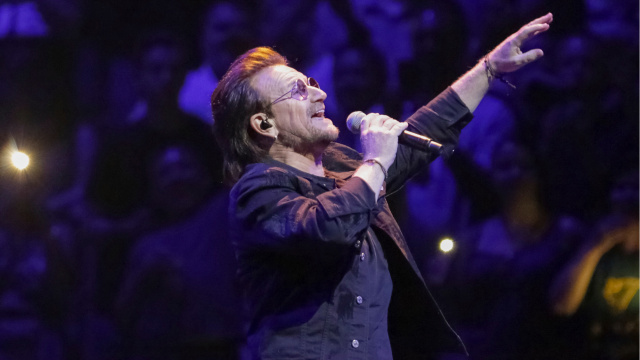U2'dan politik mesajlı şarkı