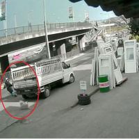 Dehşet kaza! Köpekten kaçan üniversiteli ağır yaralandı!