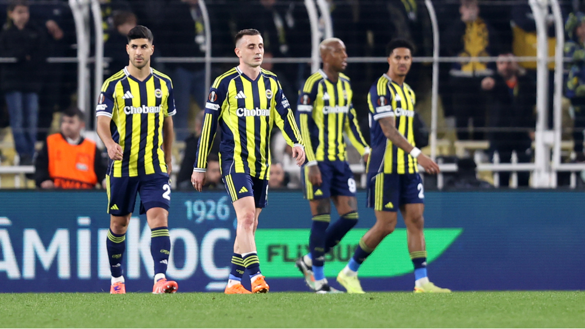 Fenerbahçe, Avrupa Ligi'nde Nottingham Forest'ı Ağırlıyor: Kritik Play-Off Mücadelesi