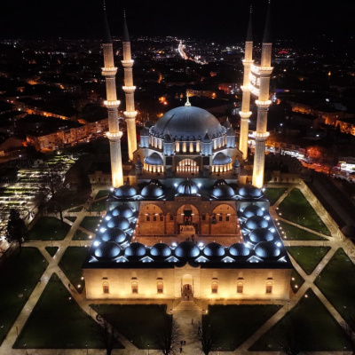 Edirne gecesi ışıkla nakışlandı