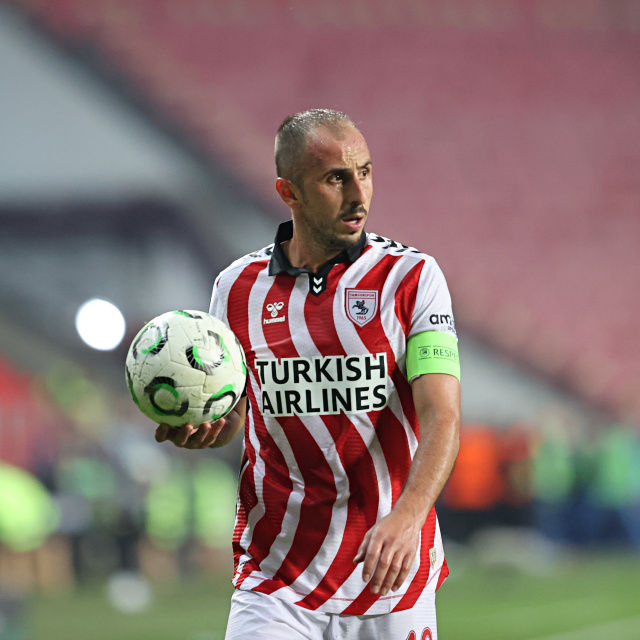 "Taşın altına vücudumuzu koyduk!"