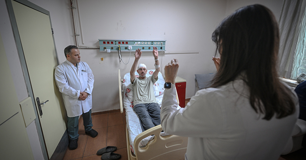 Parkinsonla 10 yıl mücadele etti! Beyin pili umut oldu