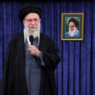 İran'da çıkışsız kriz