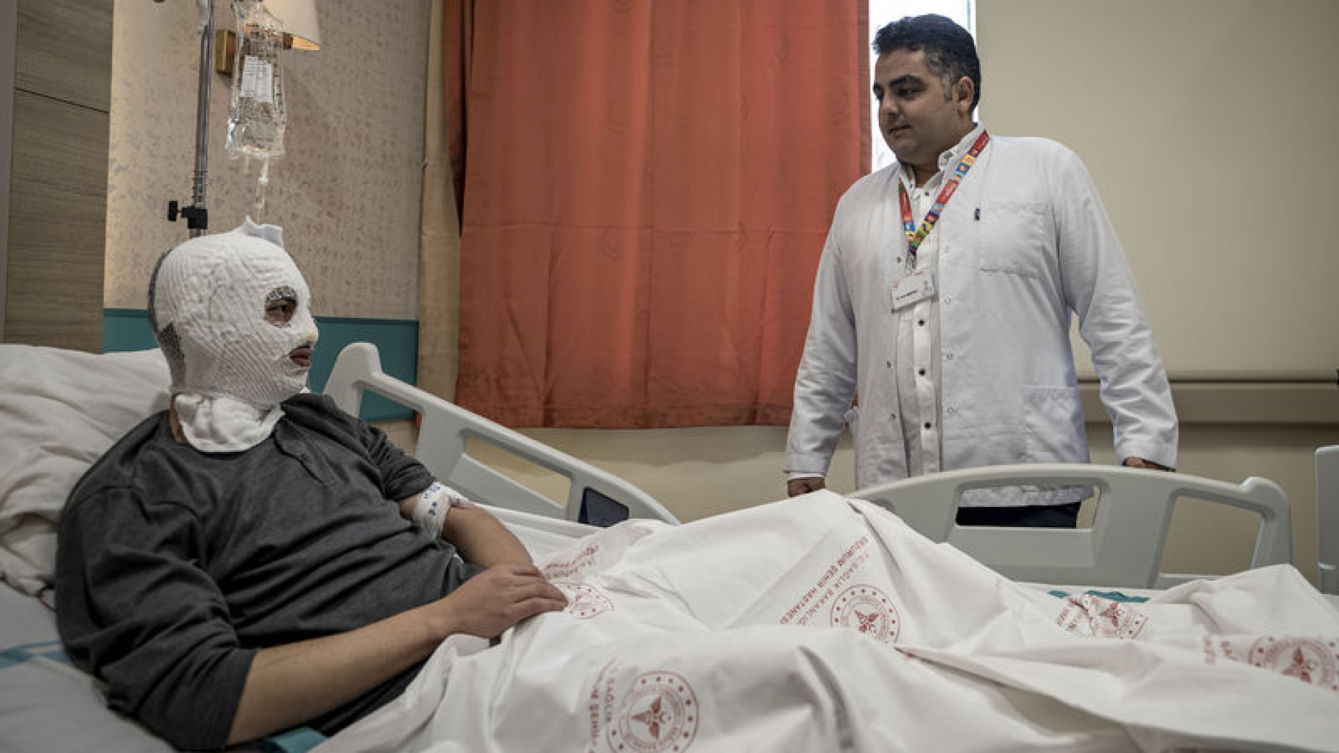 Çakmak gazı faciası! Yüzü ve göğsü yandı! | Son dakika haberleri