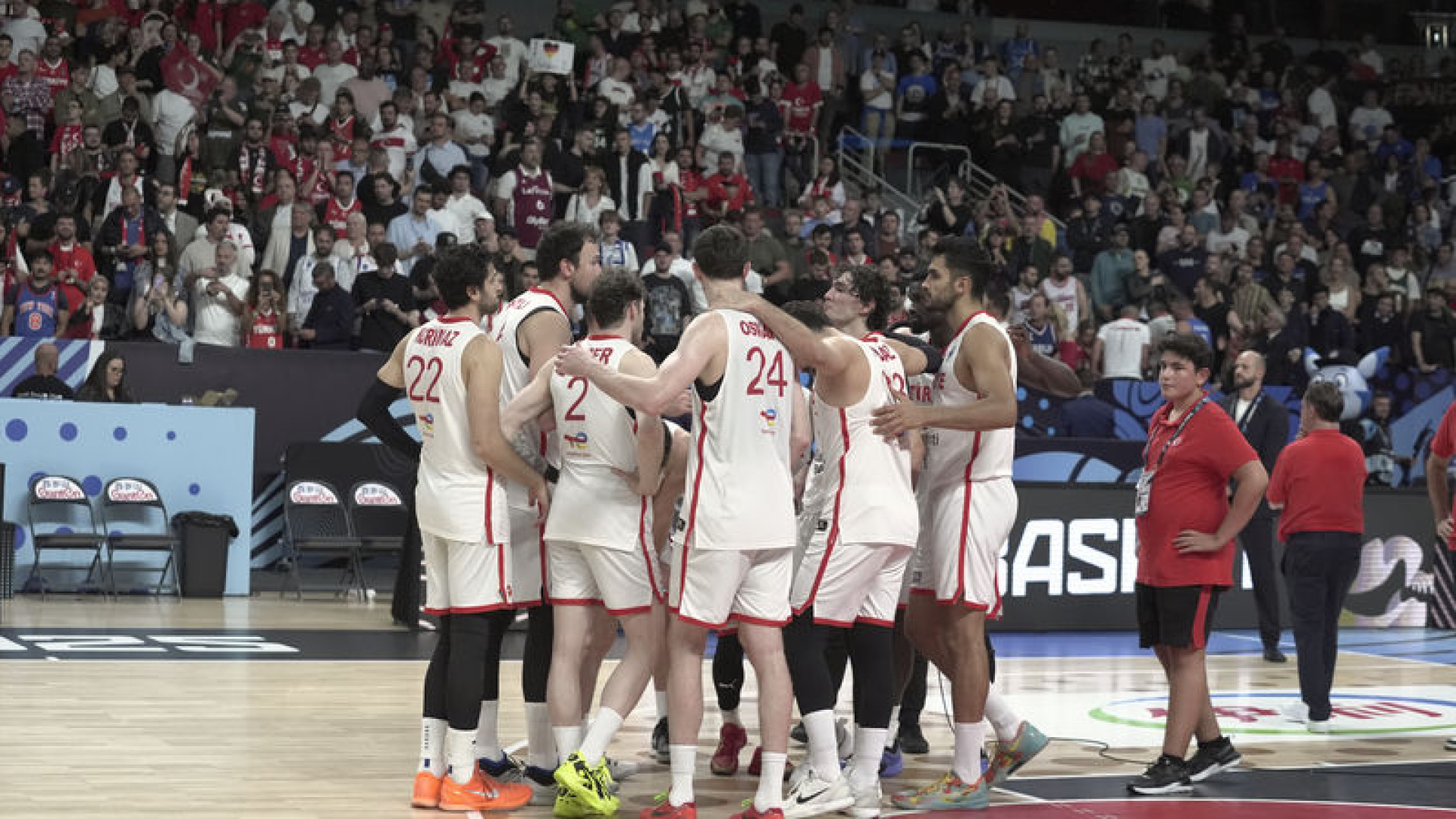 12 Dev Adam FIBA Güç Sıralamasında Liderliğini Sürdürüyor