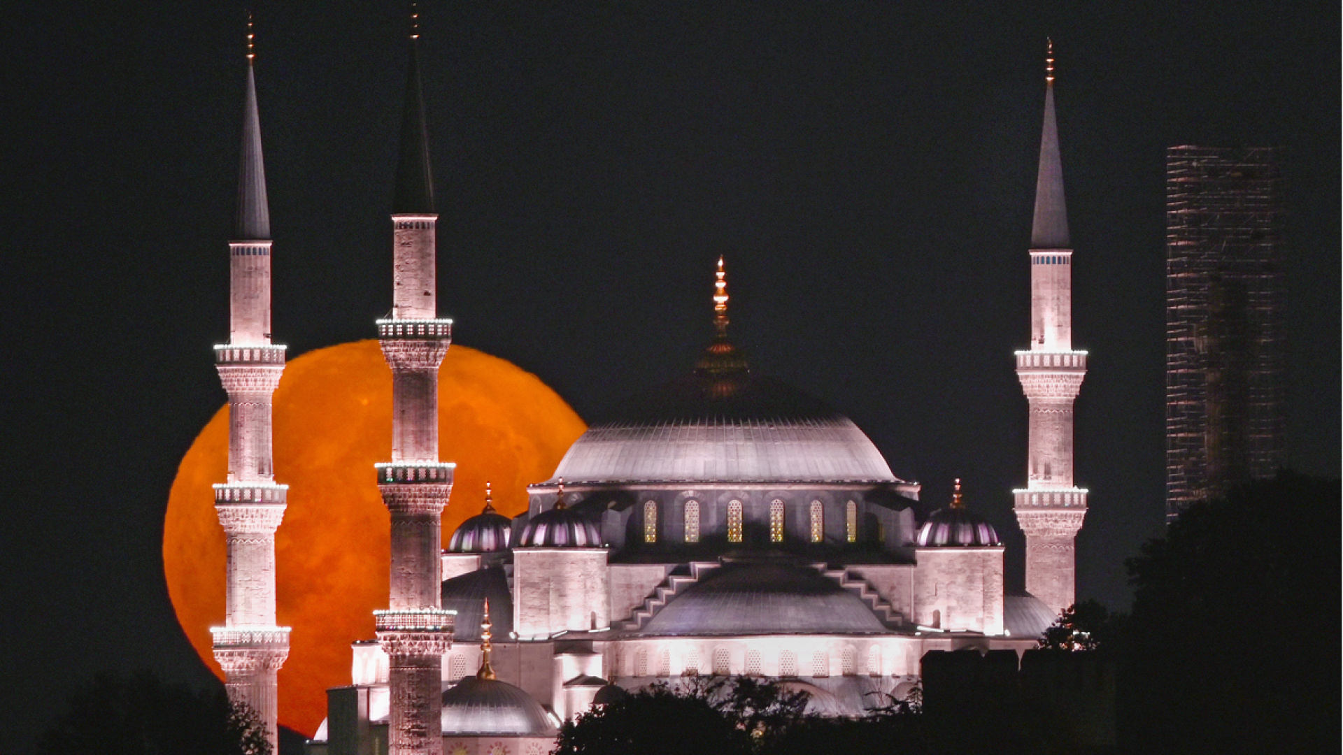 Hatay'da 20 Şubat Cuma İftar Saati Açıklandı: İmsakiyeye Göre Vakitler