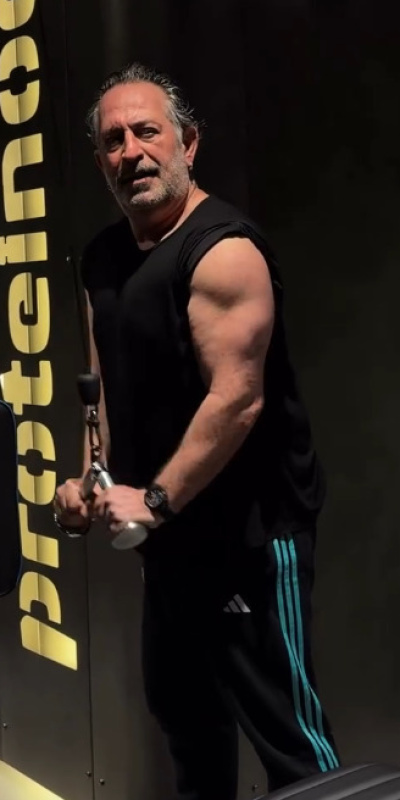 Cem Yılmaz kampa girdi