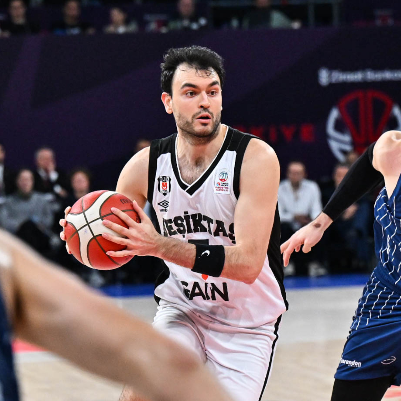 Kupada ilk finalist Beşiktaş!