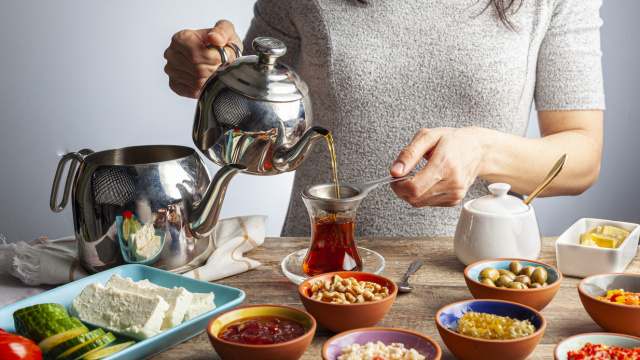 Sahurda çay ya da kahve vücudu nasıl etkiler?