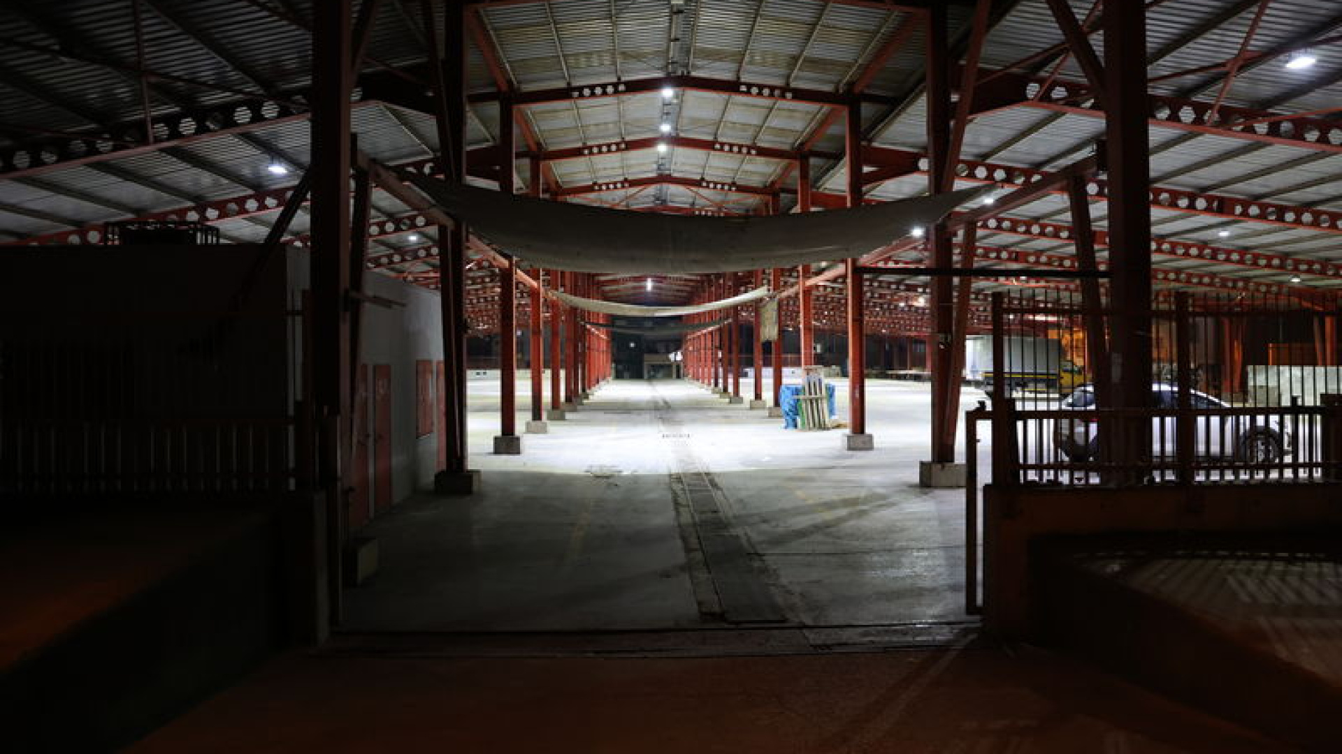 İzmir’de iftar çadırında görevli belediye personel…